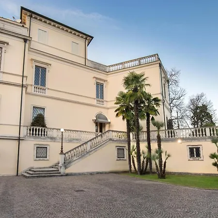 Del Cavaliere Berico Willa *